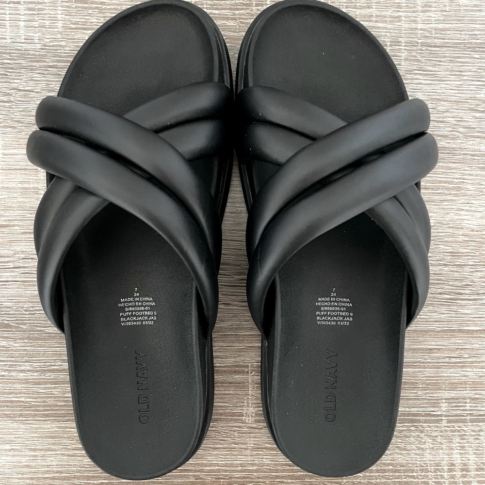 NEW, Puff Cross-Strap Sandal, Size 7